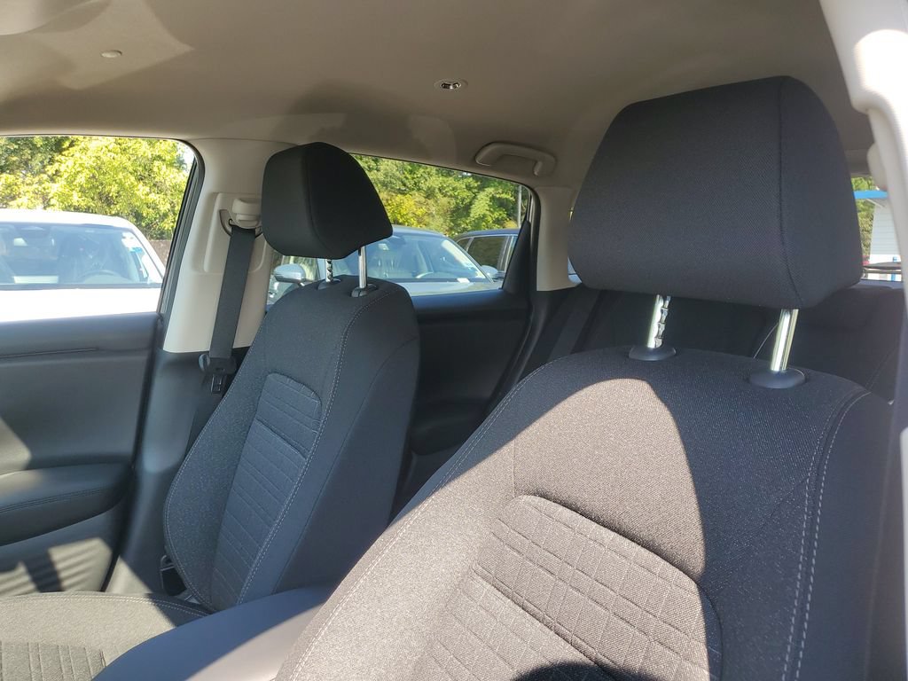New 2027 Honda HR-V LX image 14