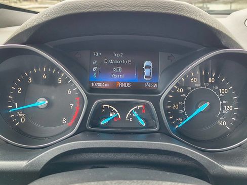 Used 2017 Ford Escape SE w/ SE Cold Weather Package AWD/4WD image 16