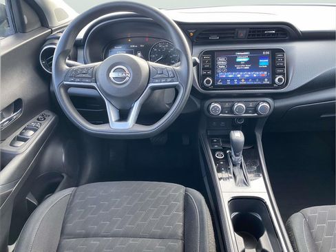 Used 2023 Nissan Kicks SV FWD image 10