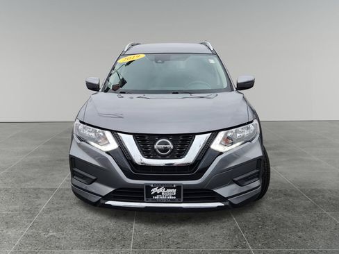 Used 2019 Nissan Rogue SV FWD image 2