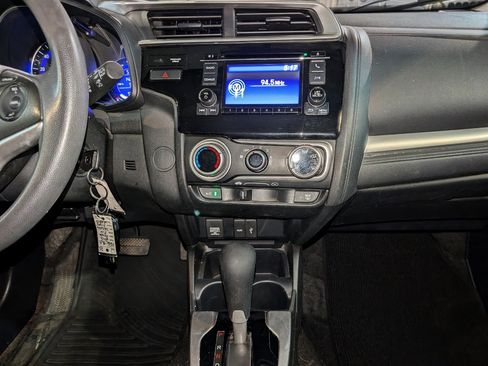 Used 2015 Honda Fit LX image 32