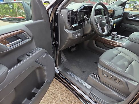 New 2026 GMC Sierra 1500 Elevation w/ Elevation Premium Package AWD/4WD image 11