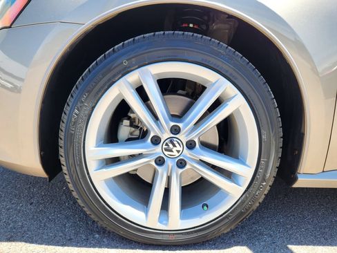 Used 2015 Volkswagen Passat TDI SE FWD image 25