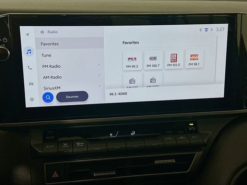 Used 2025 Toyota Camry SE image 15