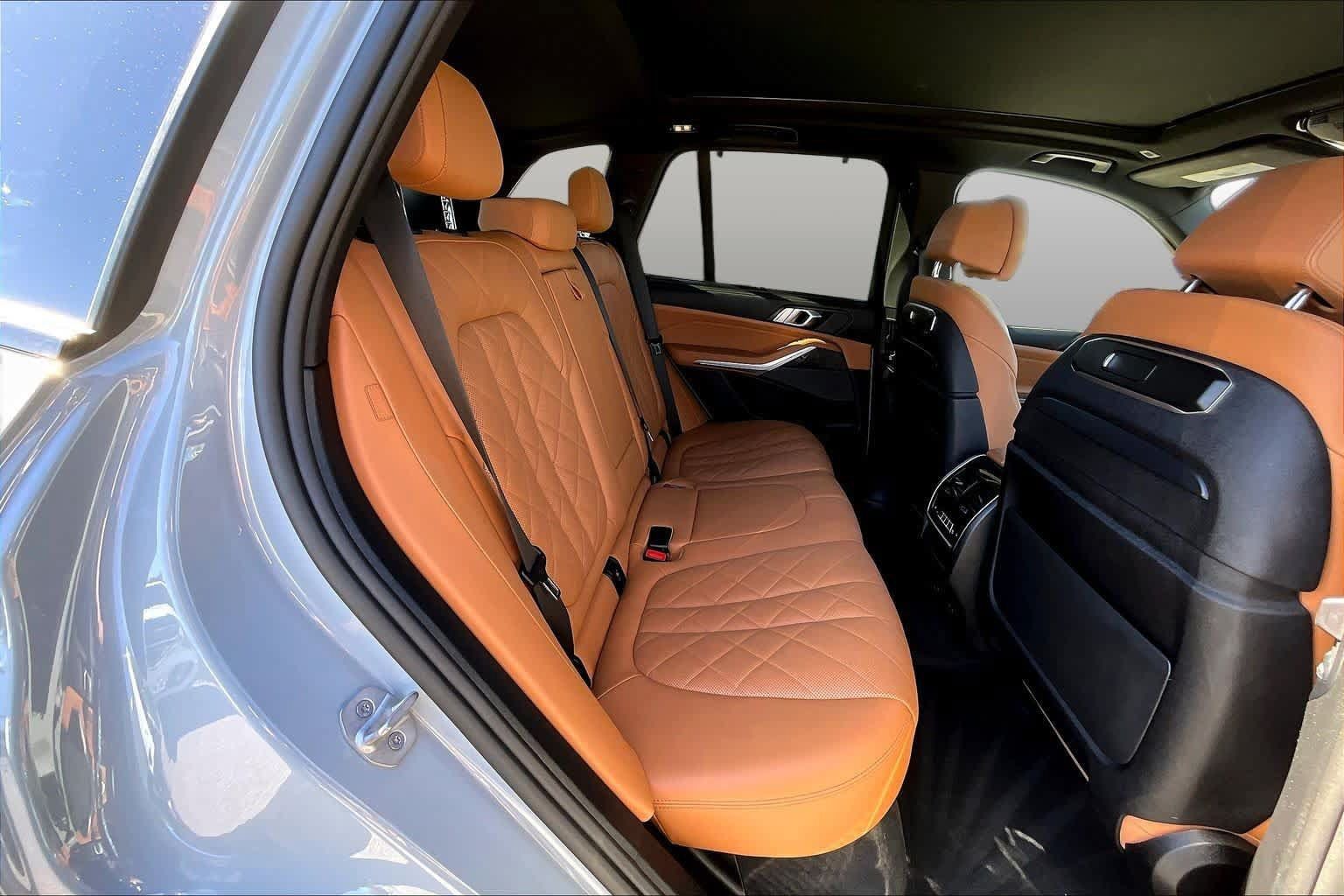 Used 2024 BMW X5 M60i w/ Executive Package AWD/4WD image 37