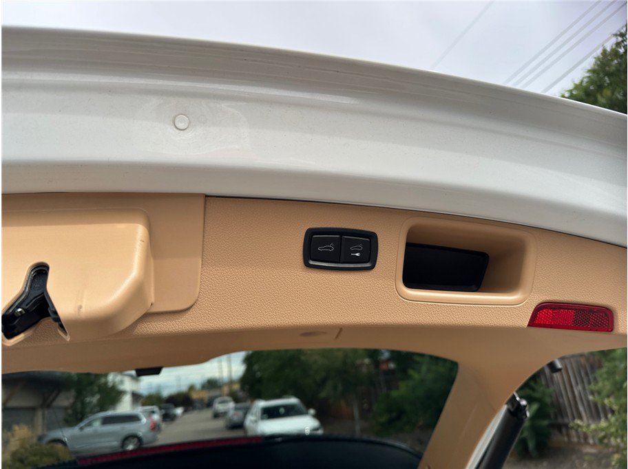Used 2015 Porsche Macan Turbo AWD/4WD image 49