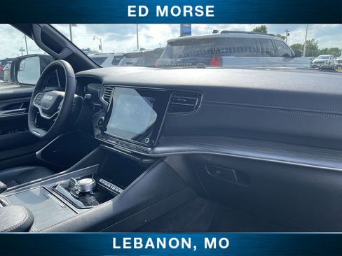Used 2024 Jeep Wagoneer L Series II AWD/4WD image 26