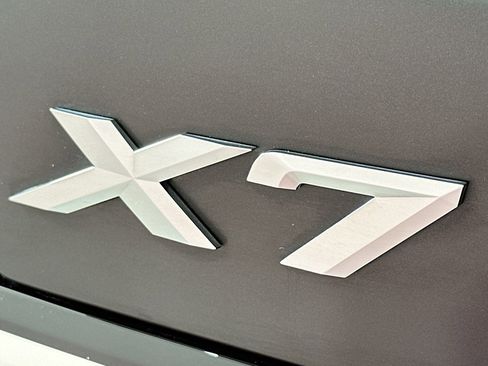 Used 2026 BMW X7 xDrive40i AWD/4WD image 11
