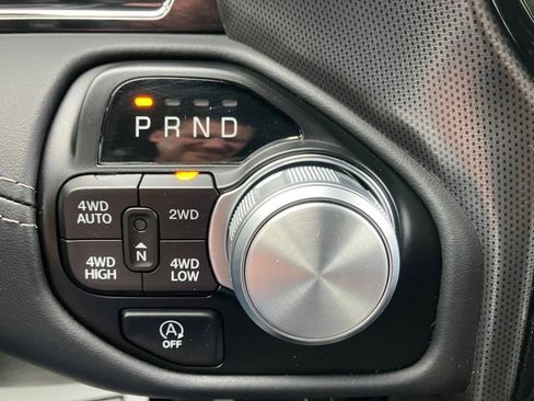 Used 2024 RAM 1500 Limited AWD/4WD image 9