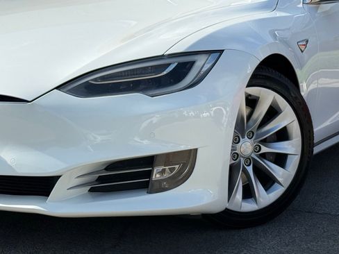 Used 2017 Tesla Model S 75D AWD/4WD image 3