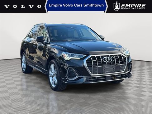 Used 2022 Audi Q3 2.0T Premium Plus w/ Premium Plus Package image 1