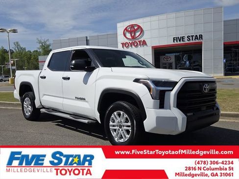 Used 2023 Toyota Tundra SR5 w/ SR5 Convenience Package AWD/4WD image 1