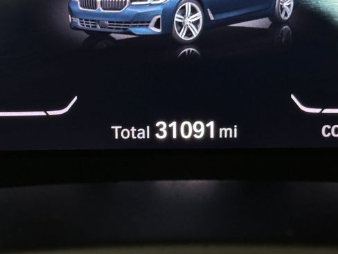 Used 2023 BMW 530i xDrive w/ Premium Package image 20