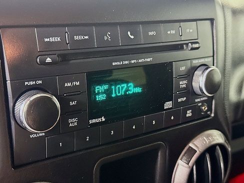 Used 2013 Jeep Wrangler Sport w/ Connectivity Group AWD/4WD image 27