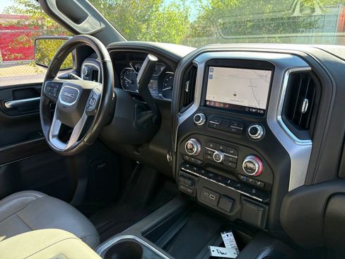 Used 2020 GMC Sierra 1500 SLT w/ SLT Premium Plus Package AWD/4WD image 28