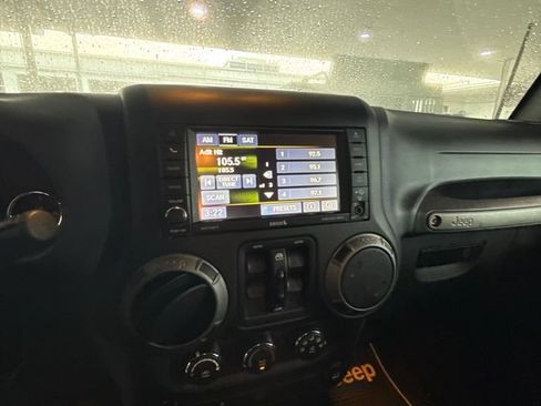 Used 2016 Jeep Wrangler Unlimited Sport w/ Quick Order Package 23S AWD/4WD image 13