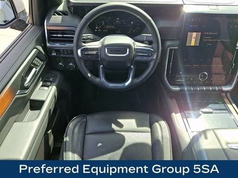 Used 2025 GMC Yukon Denali AWD/4WD image 3
