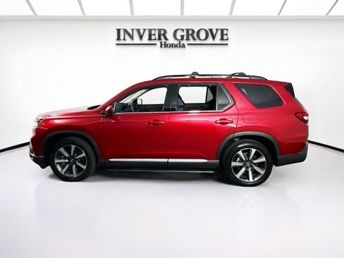 Certified 2025 Honda Pilot Elite image 8