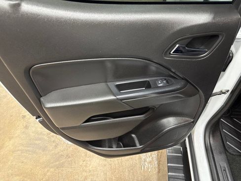 Used 2018 Chevrolet Colorado LT w/ LT Convenience Package RWD image 37