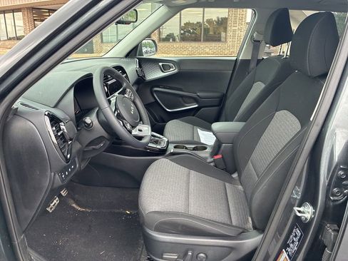 Used 2024 Kia Soul EX FWD image 9