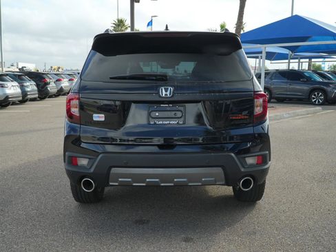 Used 2023 Honda Passport TrailSport image 6