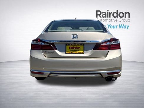 Used 2017 Honda Accord EX-L image 6