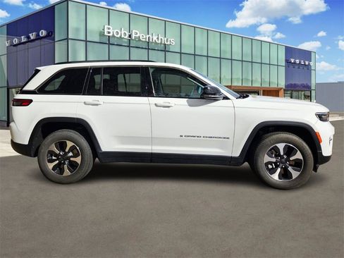 Used 2024 Jeep Grand Cherokee Limited 4xe image 29
