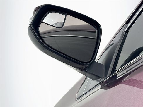 Used 2017 Toyota RAV4 XLE image 5