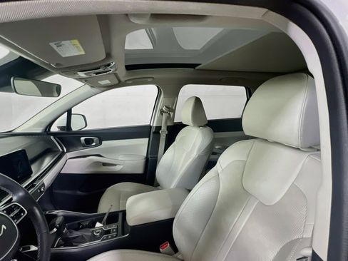 Used 2024 Kia Sorento S w/ Panoramic Sunroof Package image 22
