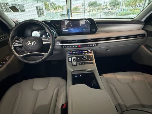 Used 2024 Hyundai Palisade SEL FWD image 14