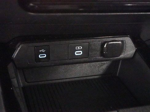 Used 2023 Toyota Prius Prime Premium image 27