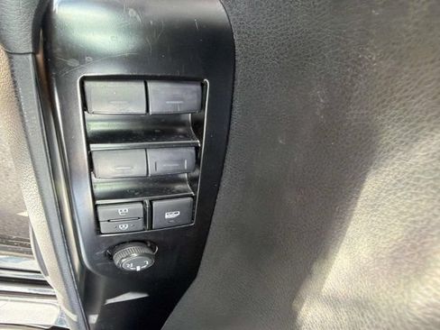 Certified 2025 Toyota Camry SE FWD image 8
