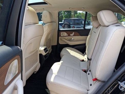 Used 2021 Mercedes-Benz GLE 350 w/ 3rd Row Seat Package image 10
