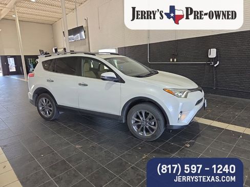 Used 2018 Toyota RAV4 Limited image 2