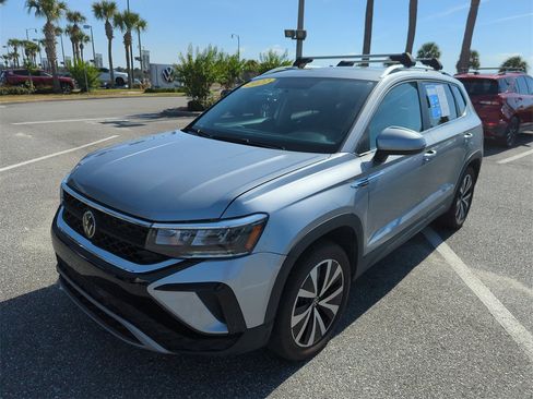 Used 2022 Volkswagen Taos SE image 10