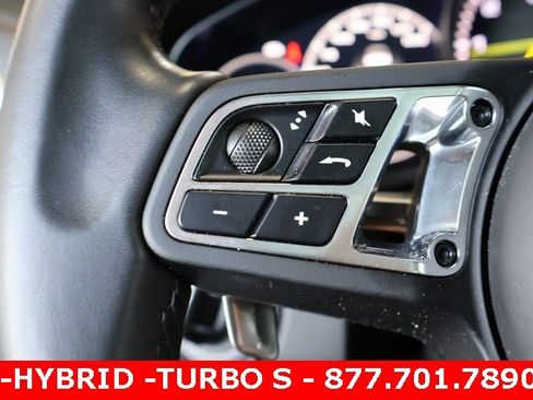 Used 2023 Porsche Cayenne Turbo S image 24