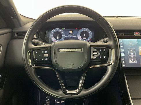 Used 2025 Land Rover Range Rover Velar Dynamic SE image 12