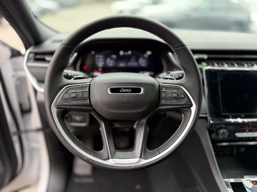 New 2026 Jeep Grand Cherokee Laredo X AWD/4WD image 6