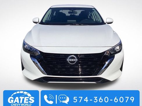 Used 2025 Nissan Sentra SV image 2