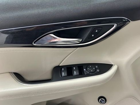 Used 2023 Buick Envision Preferred FWD image 17
