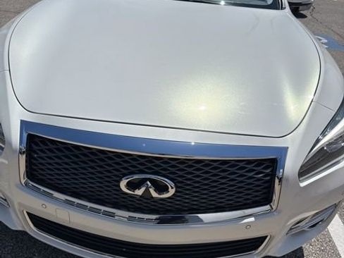 Used 2015 INFINITI Q70 L 3.7 RWD image 2