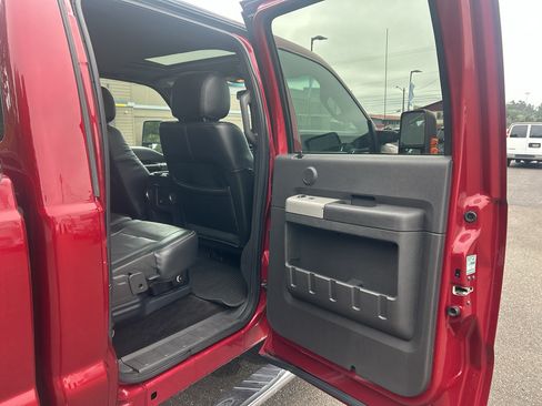 Used 2014 Ford F350 Lariat w/ Lariat Ultimate Package AWD/4WD image 28