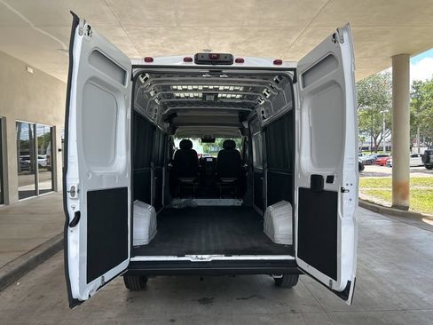 Used 2025 RAM ProMaster 2500 w/ Convenience Group FWD image 36