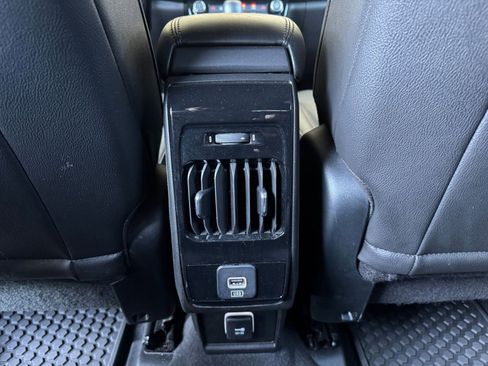 Used 2025 Jeep Compass Trailhawk image 25