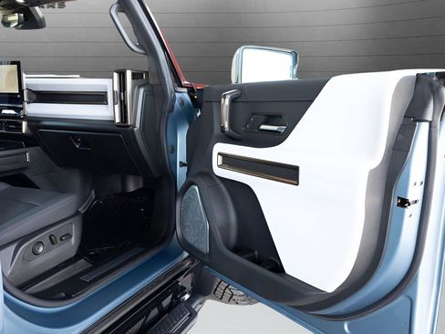 Used 2024 GMC Hummer EV 3X w/ Omega Edition AWD/4WD image 89