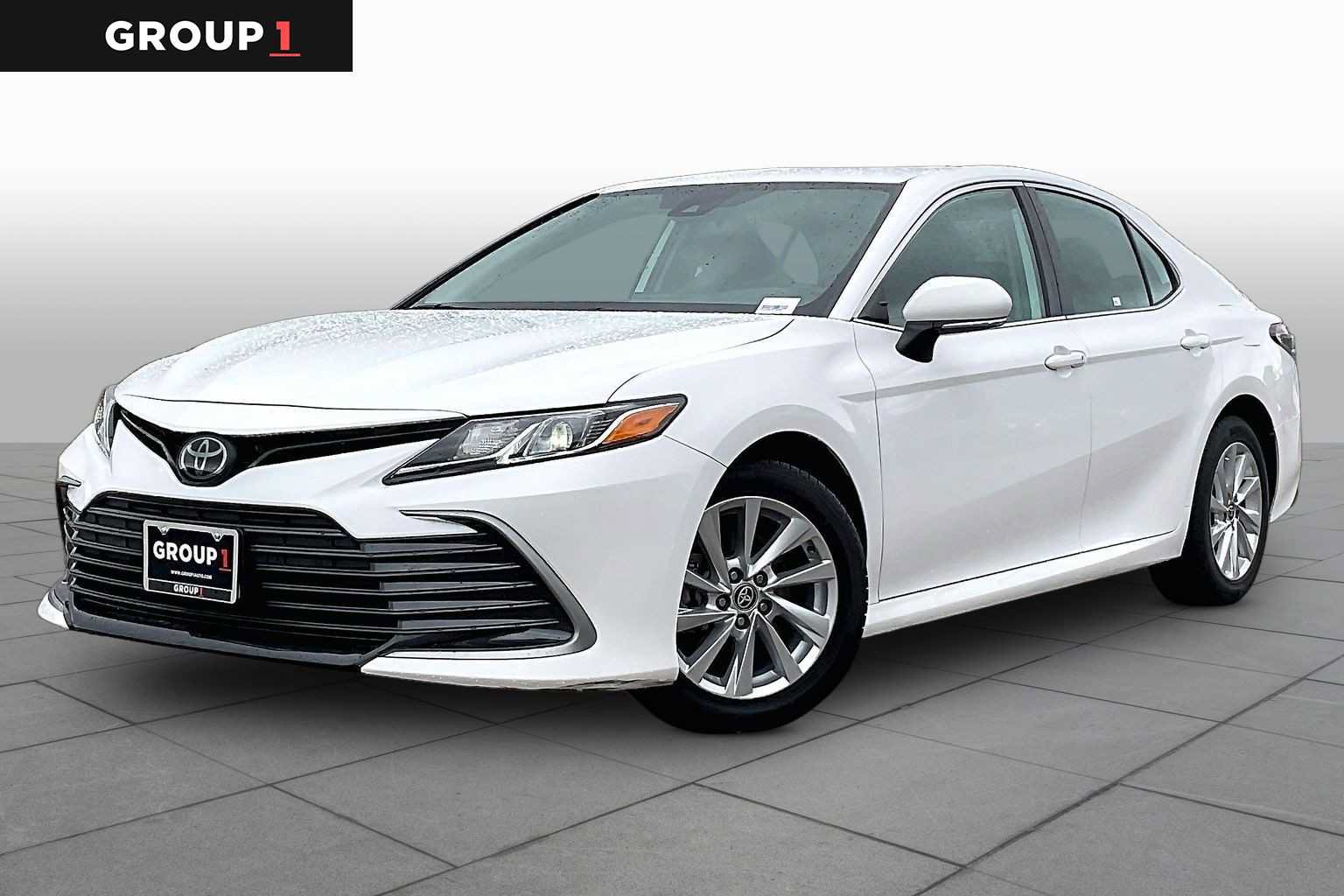 Used 2023 Toyota Camry LE w/ Convenience Package FWD image 1
