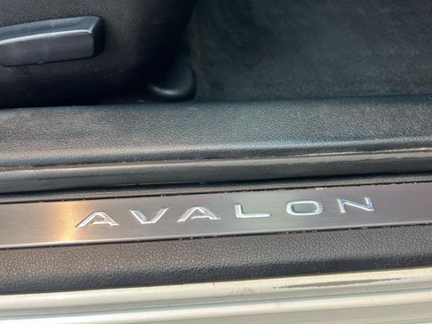 Used 2014 Toyota Avalon Limited FWD image 11