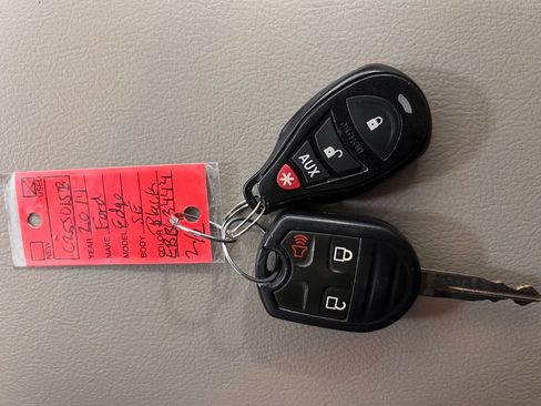 Used 2014 Ford Edge SE w/ Equipment Group 101A AWD/4WD image 27