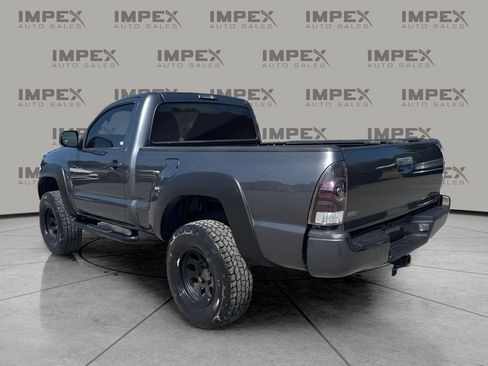 Used 2012 Toyota Tacoma 4x4 Regular Cab image 3
