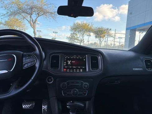 Used 2023 Dodge Charger SXT image 9
